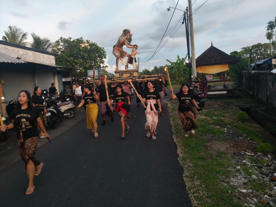 Tawur dan Ogoh -ogoh